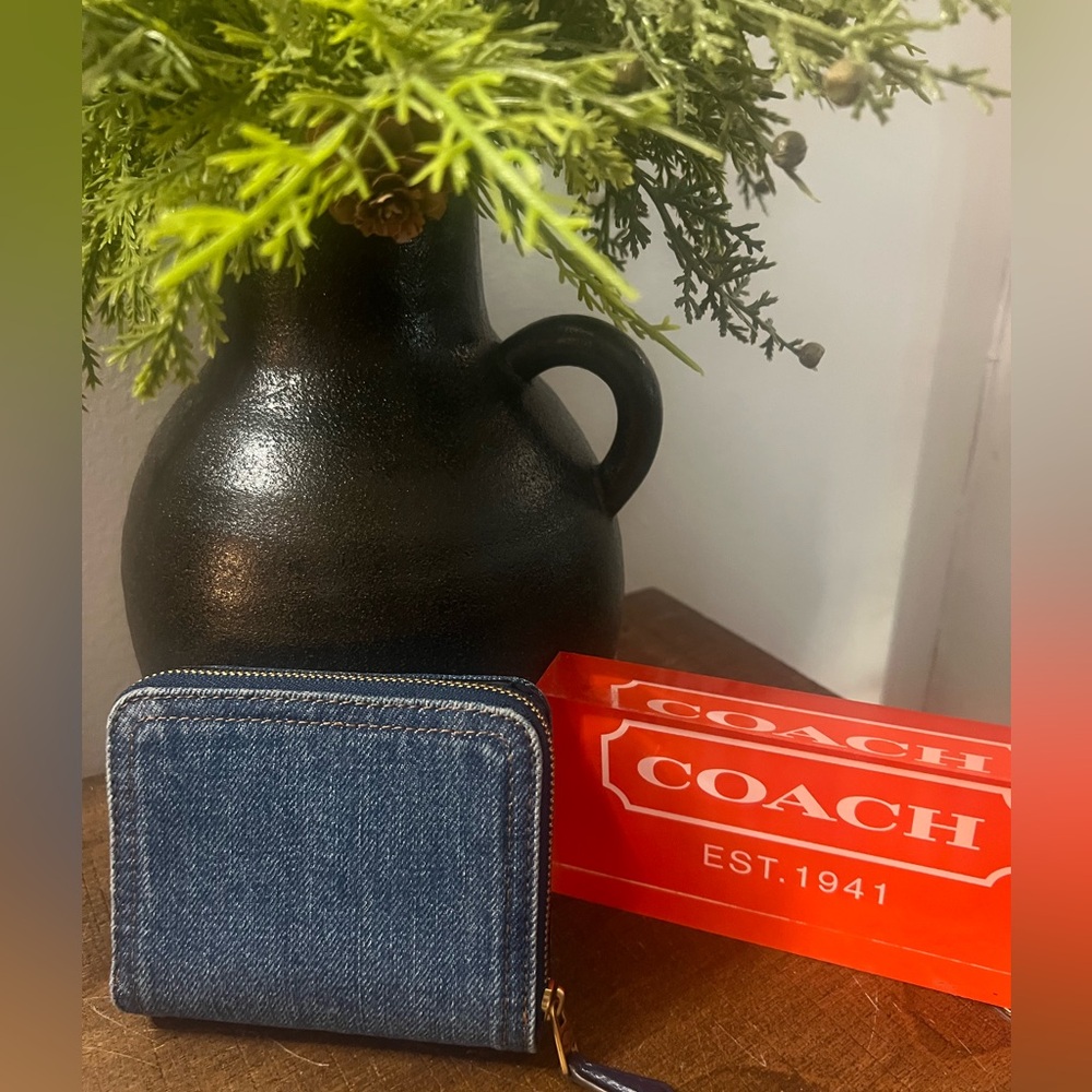 Coach Essentials Denim Bifold Wallet (NWT) - Picture 2 of 9
